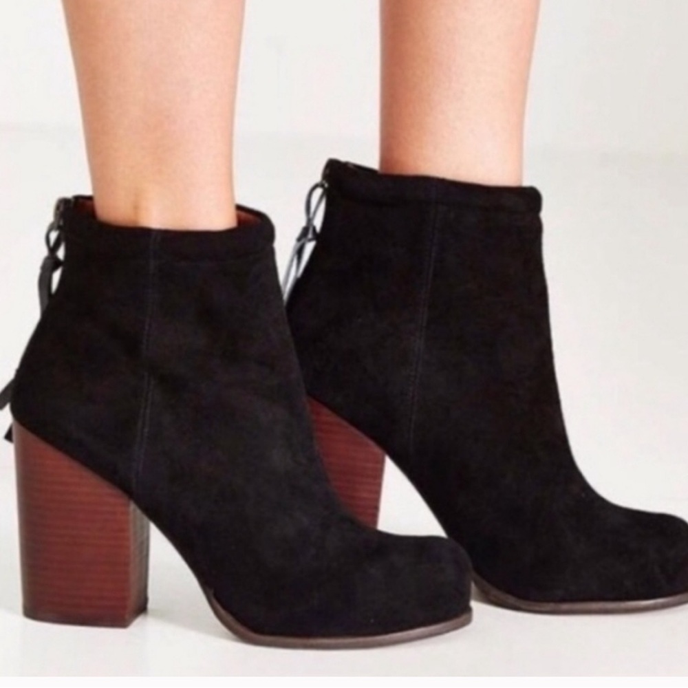 Jeffrey Campbell Black Suede Rumble Ankle Boot Havana Last -Sz 8.5